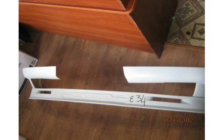 Накладка передняя BMW E34