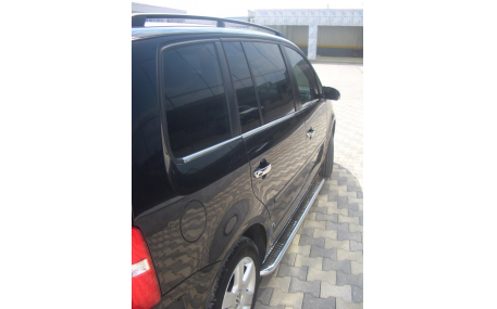 Подножки Volkswagen Touran