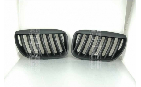 Решетка радиатора BMW X5 E53 2004-2006