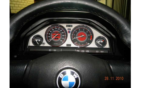 Шкалы приборов BMW E30