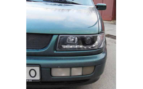 Фары передние Volkswagen Passat B4