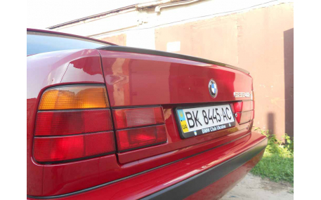 Спойлер BMW E34