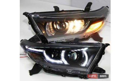 Фары передние Toyota Highlander