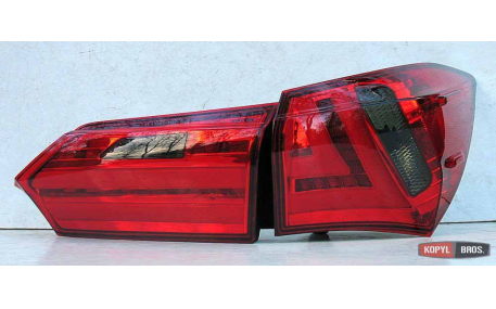 Фонари задние Toyota Corolla