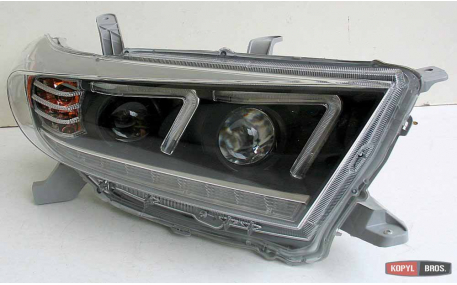 Фары передние Toyota Highlander