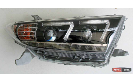 Фары передние Toyota Highlander