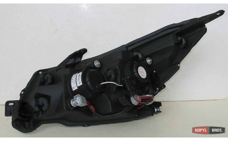 Фары передние Subaru Forester SJ