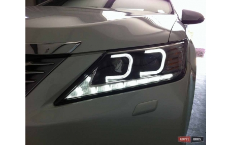 Фары передние Toyota Camry V50