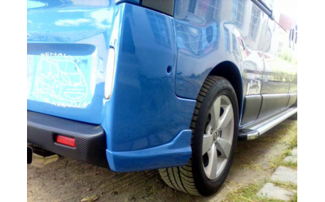 Накладка задняя Opel Vivaro