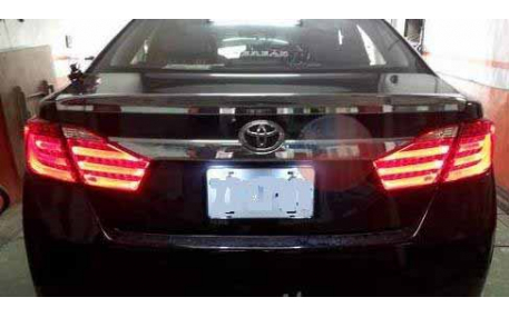 Фонари задние Toyota Camry V50