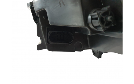 Фары передние Mercedes GLA-class X156