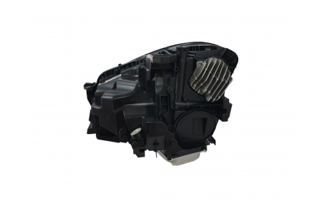 Фары передние Mercedes GLA-class X156