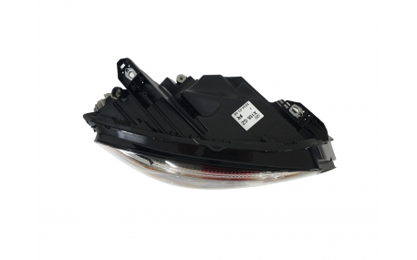 Фары передние Mercedes GLA-class X156