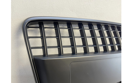 Решетка радиатора AUDI Q7