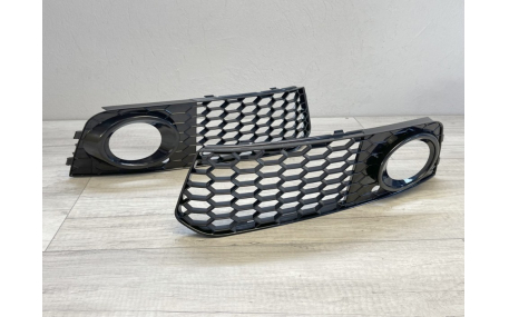Решетки бампера AUDI A4 B8 2008-2012