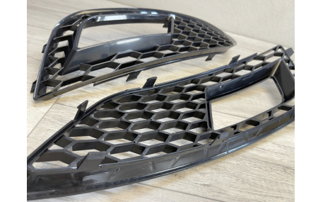 Решетки бампера AUDI A4 B8 2012-2015