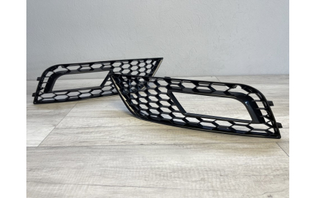 Решетки бампера AUDI A4 B8 2012-2015