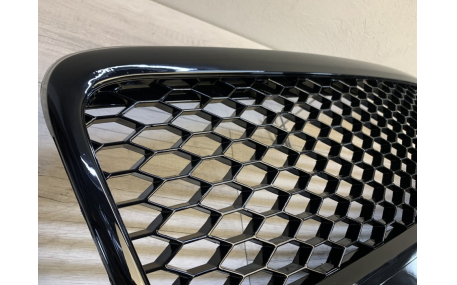 Решетка радиатора AUDI A6 C6