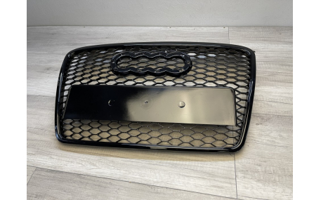 Решетка радиатора Audi A4 B7