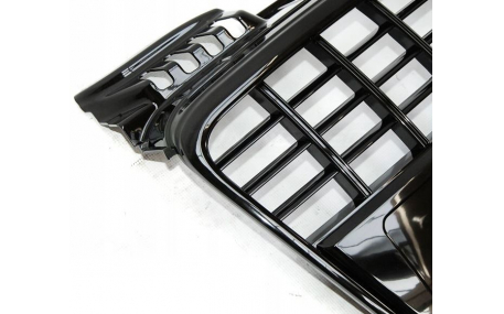 Решетка радиатора Audi A4 B7