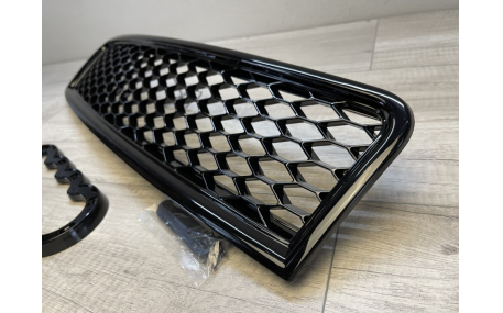 Решетка радиатора Audi A4 B6