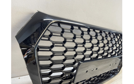 Решетка радиатора Audi Q5 2016-2020