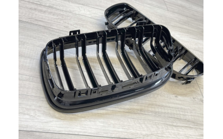 Решетка радиатора BMW 3 E90 2009-2012