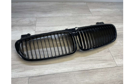 Решетка радиатора BMW 7 E65 2005-2008