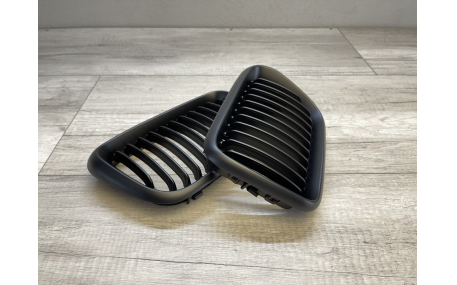 Решетка радиатора BMW E36