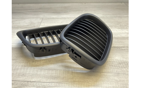 Решетка радиатора BMW 5 (E39)