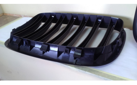 Решетка радиатора BMW X5 (E70)