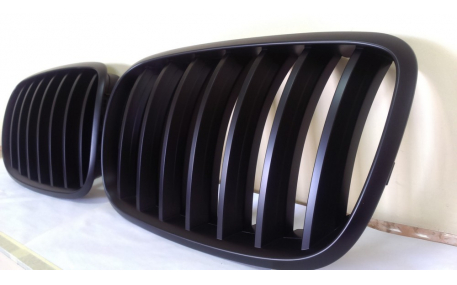 Решетка радиатора BMW X5 (E70)