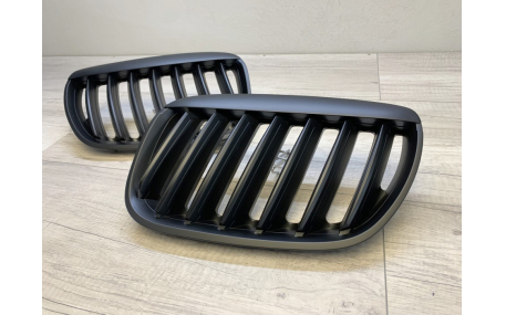 Решетка радиатора BMW X5 E53 2004-2006
