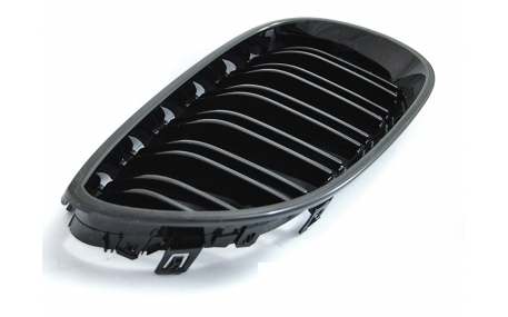 Решетка радиатора BMW 5 (E60)