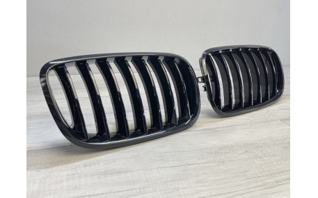 Решетка радиатора BMW X5 (E70)