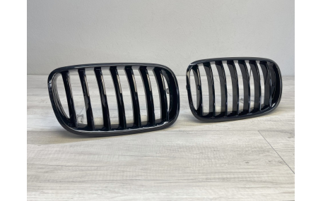 Решетка радиатора BMW X5 (E70)