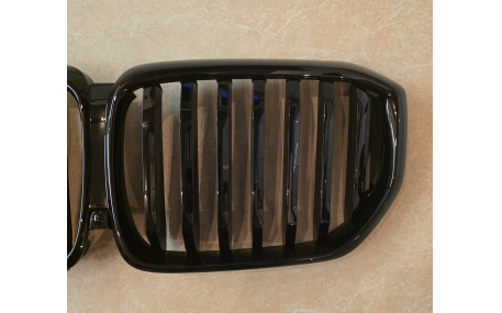 Решетка радиатора BMW X5 G05 2023-2025