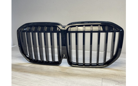 Решетка радиатора BMW X7 (G07) 2023-2025