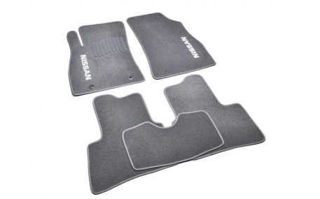 Коврики в салон Nissan Juke