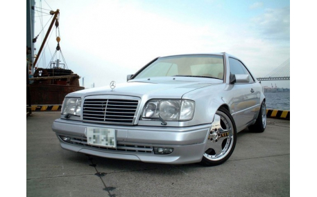 Решетка радиатора Mercedes E-class W124