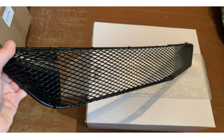 Решетка бампера Mercedes E-class W211 2006-2009