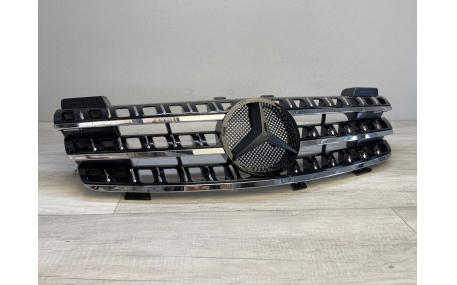 Решетка радиатора Mercedes ML-class W164 2006-2008
