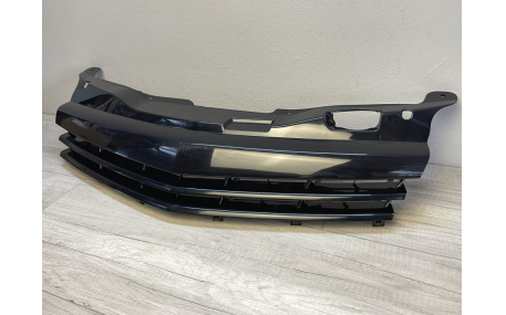 Решетка радиатора Opel Astra H GTC