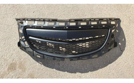 Решетка радиатора Opel Insignia 2008-2012