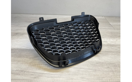 Решетка радиатора Seat Leon 2009-2012