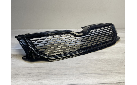 Решетка радиатора Skoda Octavia A7 2013-2017