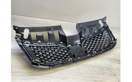 Решетка радиатора Skoda Octavia A7 2017-2020