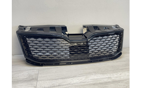 Решетка радиатора Skoda Octavia A7 2017-2020