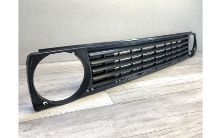 Решетка радиатора Volkswagen Golf 2