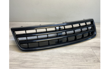 Решетка радиатора Volkswagen Touareg 2002-2006